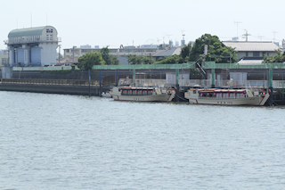 新川東水門2014年5月